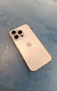 15 pro 256 zaa