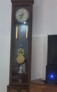 ساعت ایستاده چوبی