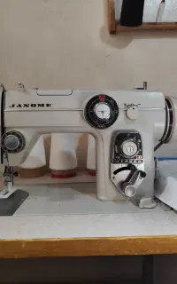 چرخ خیاطی ژانومه ۶۸۰