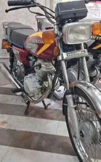 موتور هندا ۱۲۵ مدل ۸۸ درحد صفر /بکر