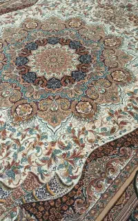 یک تخته فرش دستبافت گونه