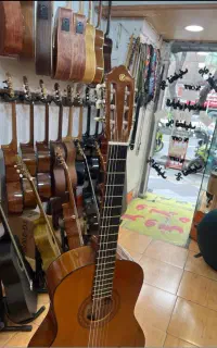 گیتار یاماها سی چهل