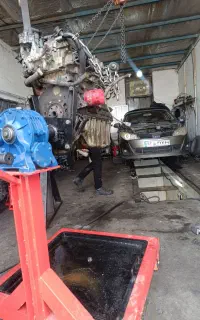 تعمیرگاه تخصصی خودرو مکانیکی جلوبندی