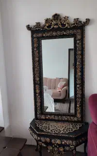 اینه و کنسول بسیار شیک