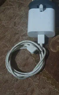 سر شارژر همراه با کابل اصلی