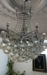 لوستر ۸ شاخه کریستالی و دیوار کوب (در حد نو)
