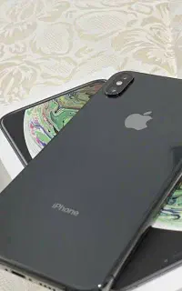 ایفونXs Max