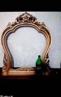 قاب اینه طلایی