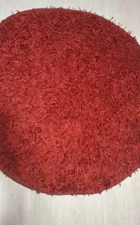 یک عدد فرش طرح ماکارانی به فروش میرسد