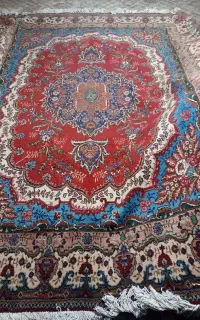 همه مدل فرش دسباف درحدنو کارکرده خریداروم