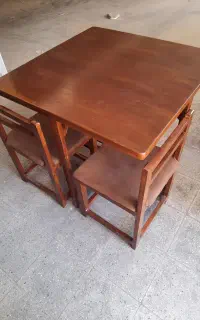 میزناهار خوری