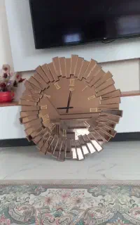 ساعت شیشه ای