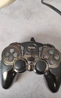 دسته بازی مخصوص pc و ps3 در حد نو قیمت توافقی