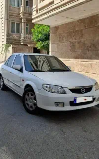 مزدا ۳۲۳ لازرورقی