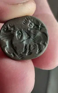 مهره و سکه کهنه سینم