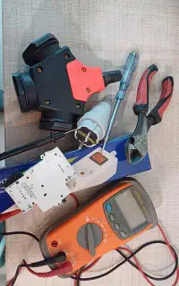 برقکار سیم کشی برق ساختمان تاسیسات تعمیر کولر آبی