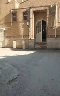 اجاره خانه زمینی آزادی دو