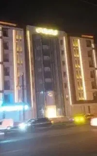 اجاره میز به ناخنکار