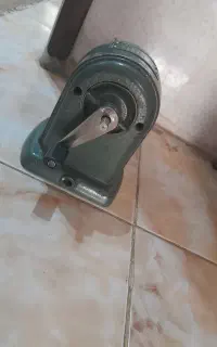 مدادتراش رومیزی قدیمی فابرکاستل آلمان مدل 52/20 N