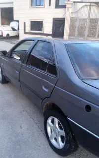 پژو 405 مدل 82