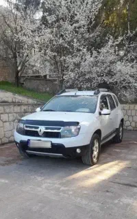 رنو داستر تک دف