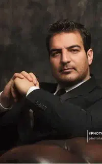 مداح و خواننده مذهبی