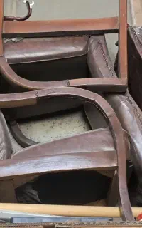 صندلی و میز اداری