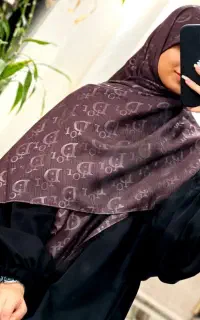 روسری کریشه طرح دیور در رنگ های متنوع