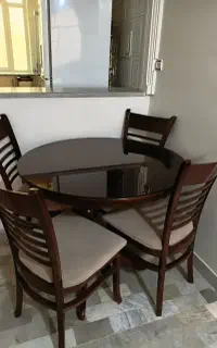 میز نهارخوری