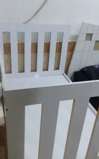 تخت خواب کودک کنار تخت مادر