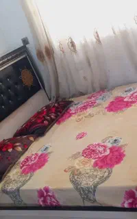 تخت خواب دونفره به همراه تشک، شیک و سالم