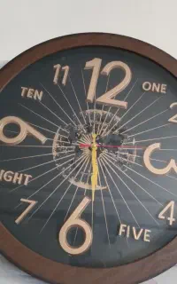 ساعت  در حد نو