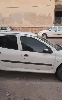 پژو ۲۰۶ تیپ ۲