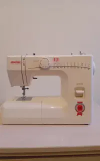 چرخ خیاطی ژانومه