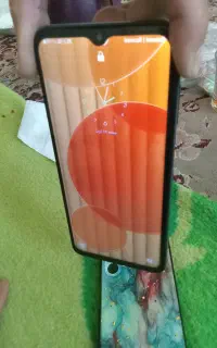 گوشی  سامسونگ  در حد نو