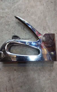 دستگاه  منگنه فشاری