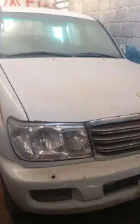 اتاق ۱۰۰ هشت سیلندر
