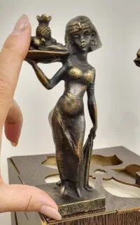 مجسمه های برنزی
