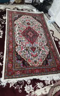 فرس دست باف گل ابریشم