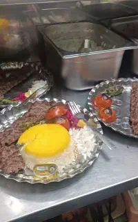 نیازمنده همکار ظرفشور و نظافت آشپز خانه