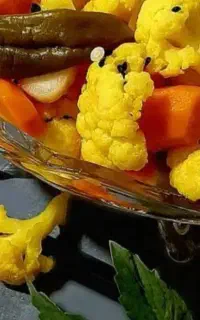ترشی خانگی اعلا، بدون مواد نگهدارنده».