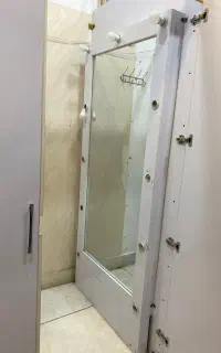 میز و اینه