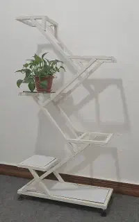 استند گل فلزی