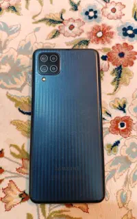 گوشیm12