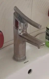 لوله کشی آب و تعمیر و تنظیم پمپ آب تعمیر شیرآلات