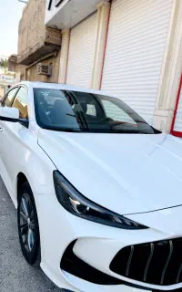 ماشین ام جی در حد نو خشک