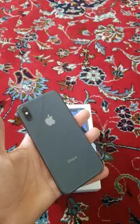 ایفون256xگیگ سالم وبسیار تمیز