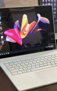 مک بوک اپل برای استخ.دام من..شی