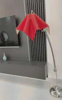 آباژور ایستاده