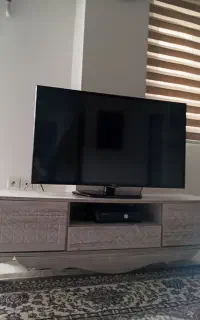 میز تی وی چوبی سالم